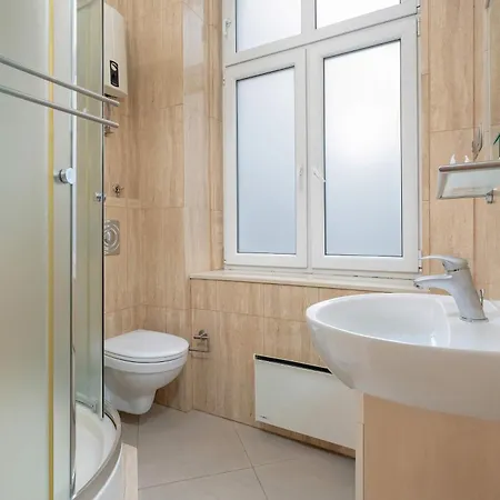 Lägenhet Elegancki W Poznaniu By Renters